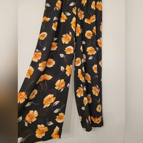 Forever21 Floral Wide Pants - Picture 4 of 5